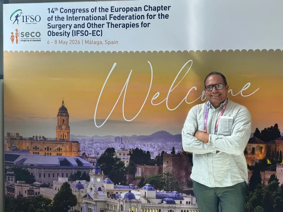 Dr. Roger Méndez Roca en el congreso IFSO-EC de cirugía de la obesidad, Málaga, mayo de 2026